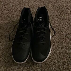 Under Armour Steph curry size 15. Slightly used. Never wore outside